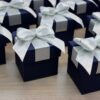 кубическая бонбоньерка с двойным бантом