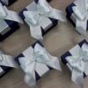 кубическая бонбоньерка с двойным бантом